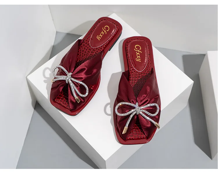 

Stone Patterned Fashion Bow Tie Casual Flat Sandals, Customized color