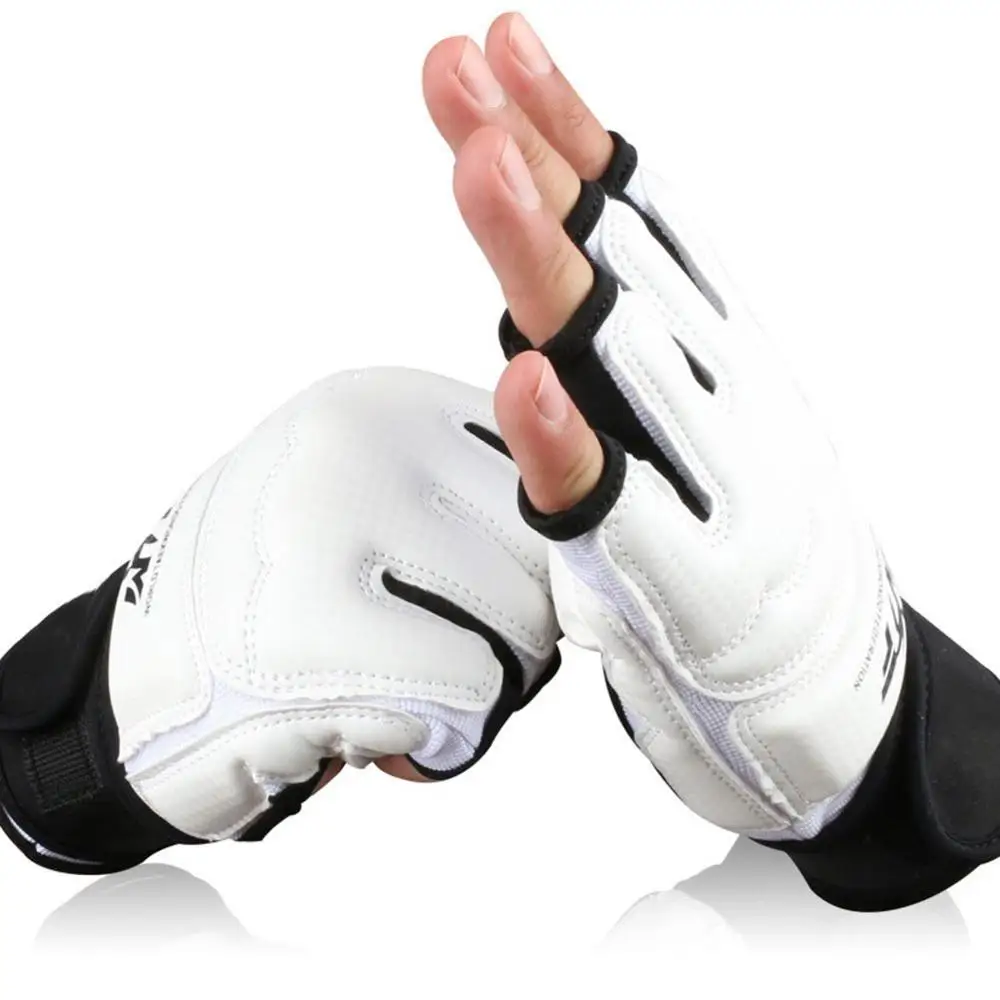 

Adult/child Taekwondo Gloves of Finteness Equipment Hand Guard Protector of Boxing Gloves Pu/latex Gloves on with Martial Art, White