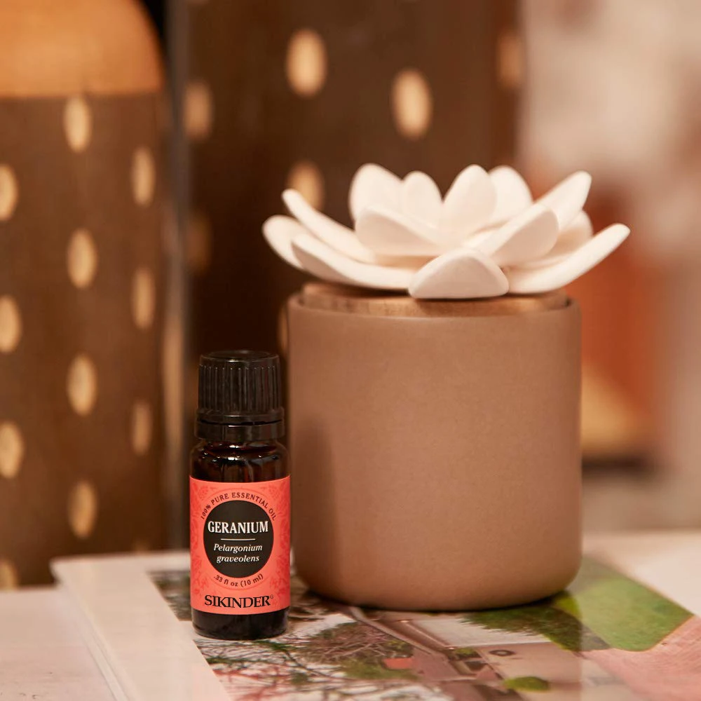 oem odm geranium essential oil pure natural extract geranium oil