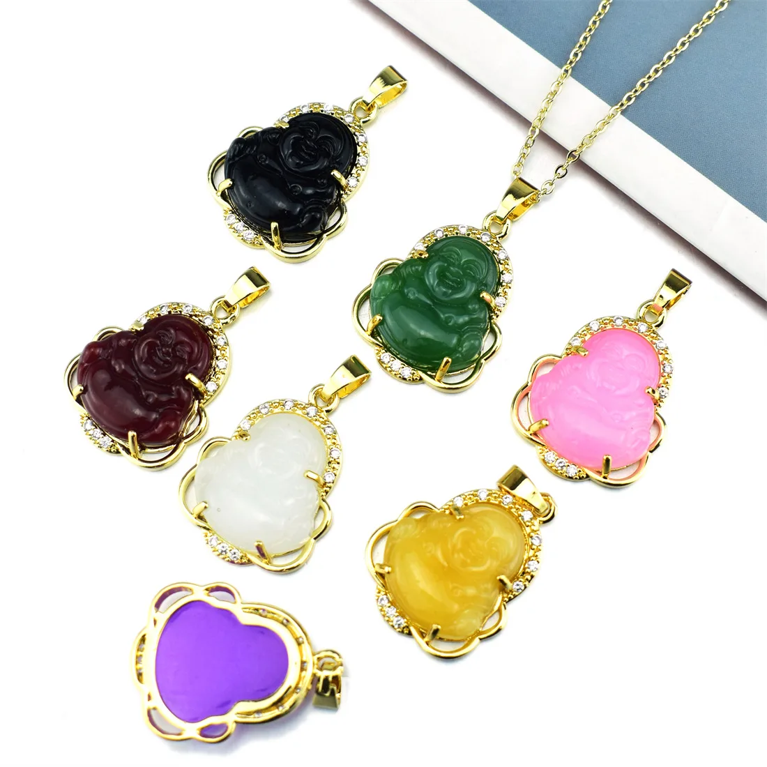 

Wholesale Ethnic Style Natural Laughing Buddha Pendant Necklace O-shaped Chain Crystal Rhinestone Maitreya Necklace For Gifts