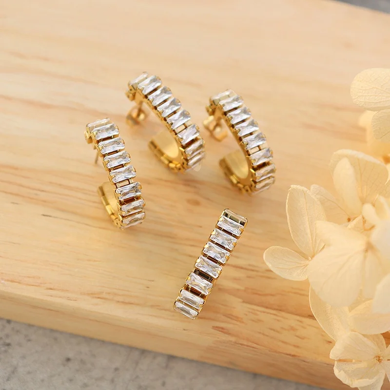 

Luxury Stainless Steel 18k Gold Plated U Shape Full Iced Out Cubic Zircon Stud Earrings For Women Jewelry