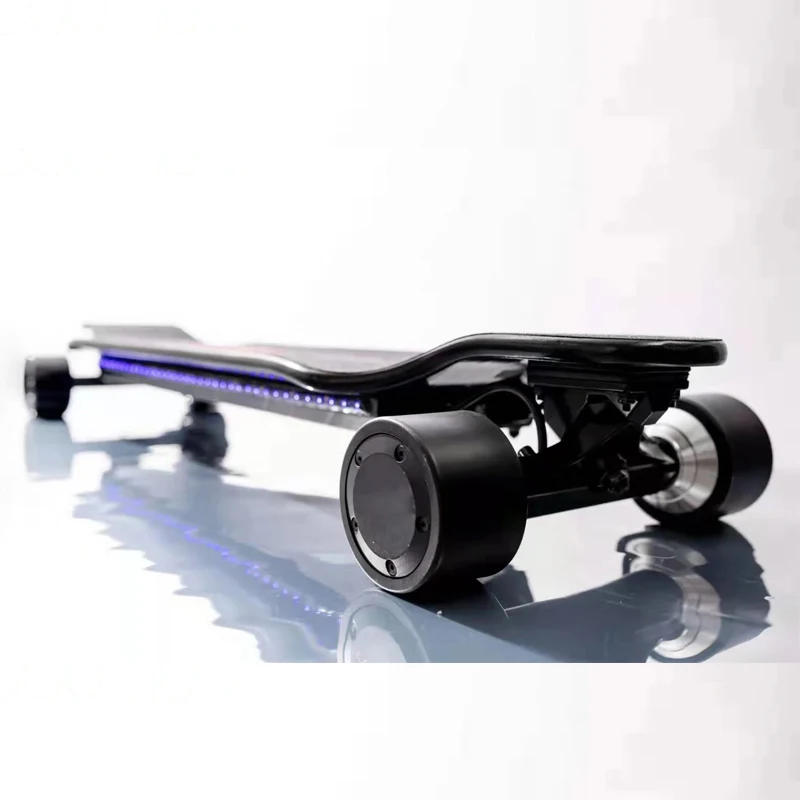 

4WD Hub Motorized 50KM/H Fast Speed Curve Deck Electric Skateboard Longboard With Screen Speed Display Remote