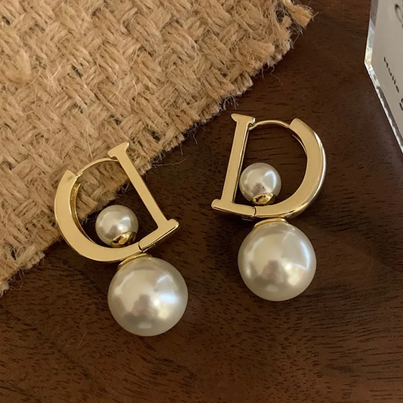 

2023 Newest Pearl Letter D Hoop Earrings Gold Plated Initial Stud Earrings Fashion Jewelry for Women