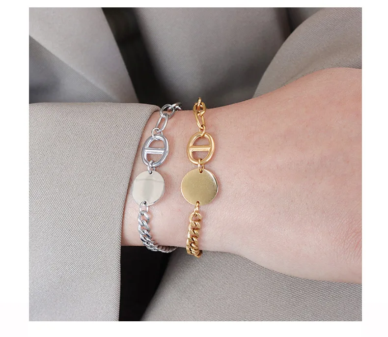 

2021 Hot Selling Modern And Elegant In Fashion Inspirational Roman Style Stainless Steel Couple Bracelet