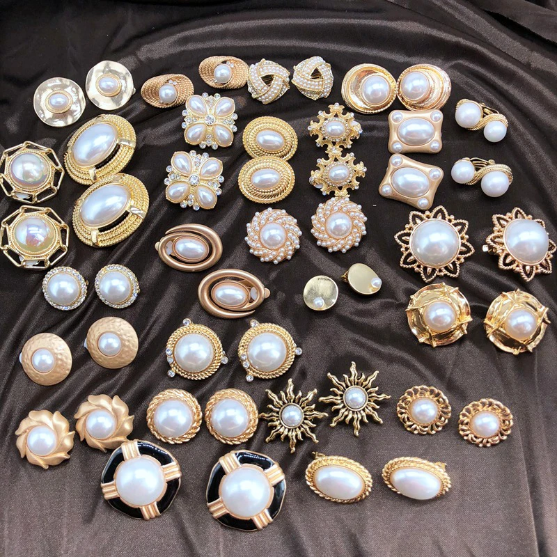 

Barlaycs Vintage Gold Plated Pearl Ear Clip Stud Earrings for Women Wedding Party Jewelry