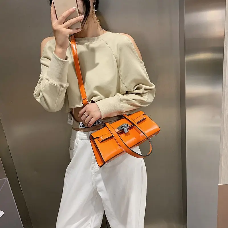 

Underarm bag Female 2021 The New Plain Weave Fashion Shoulder Messenger Bag Handbag, White, green, black, orange, dark brown