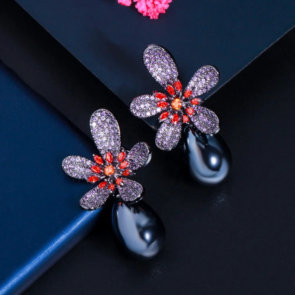 

Exquisite Flower Shape Cubic Zircon Big Dangling Simulated Pearl Earring for Women Wedding Costume Jewelry, Customized color