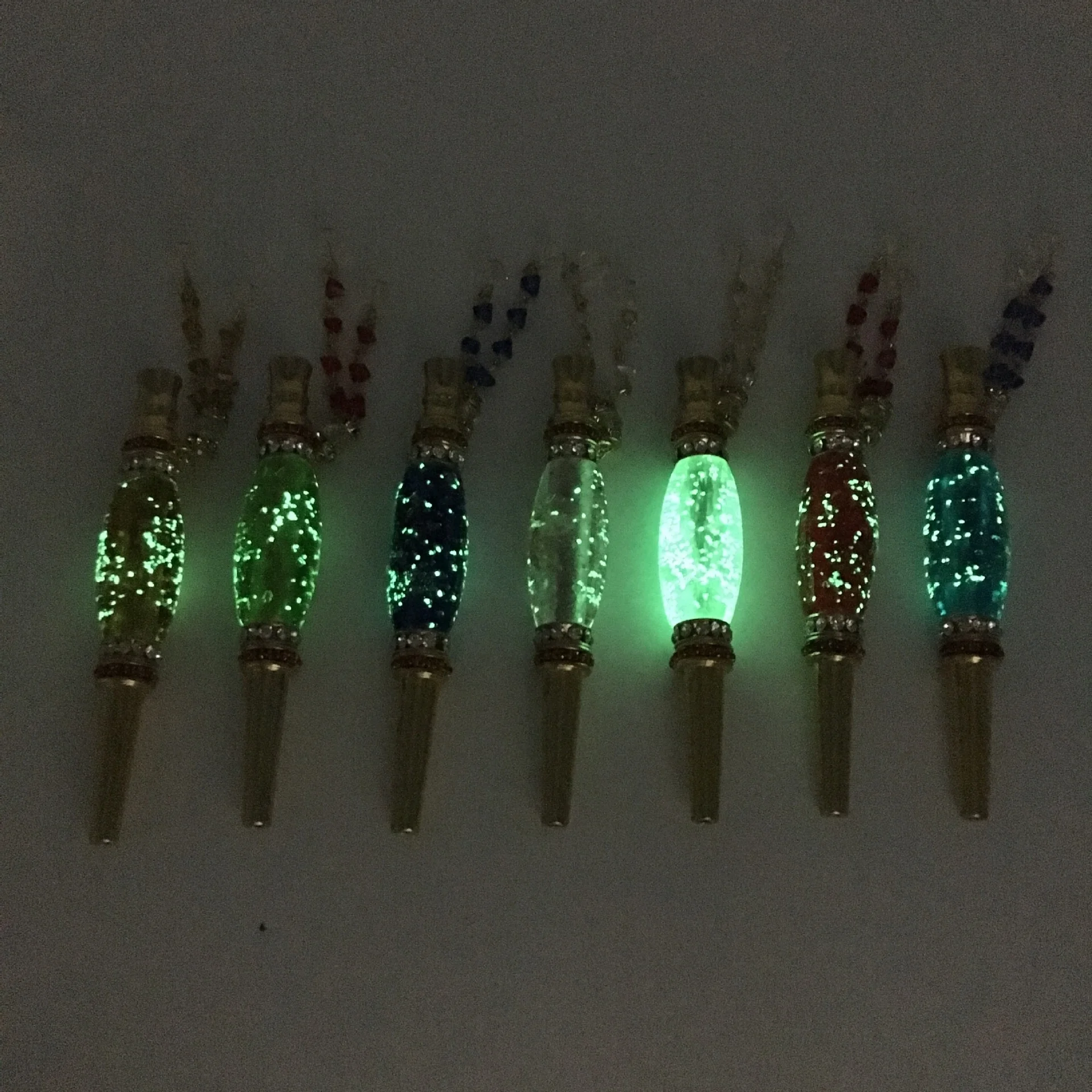 

Plastic High Quality Hoder Blunt Keychain Cigar Holder Ring Made In China, Pink, amber, red, dark green, light green, dark blue, light blue