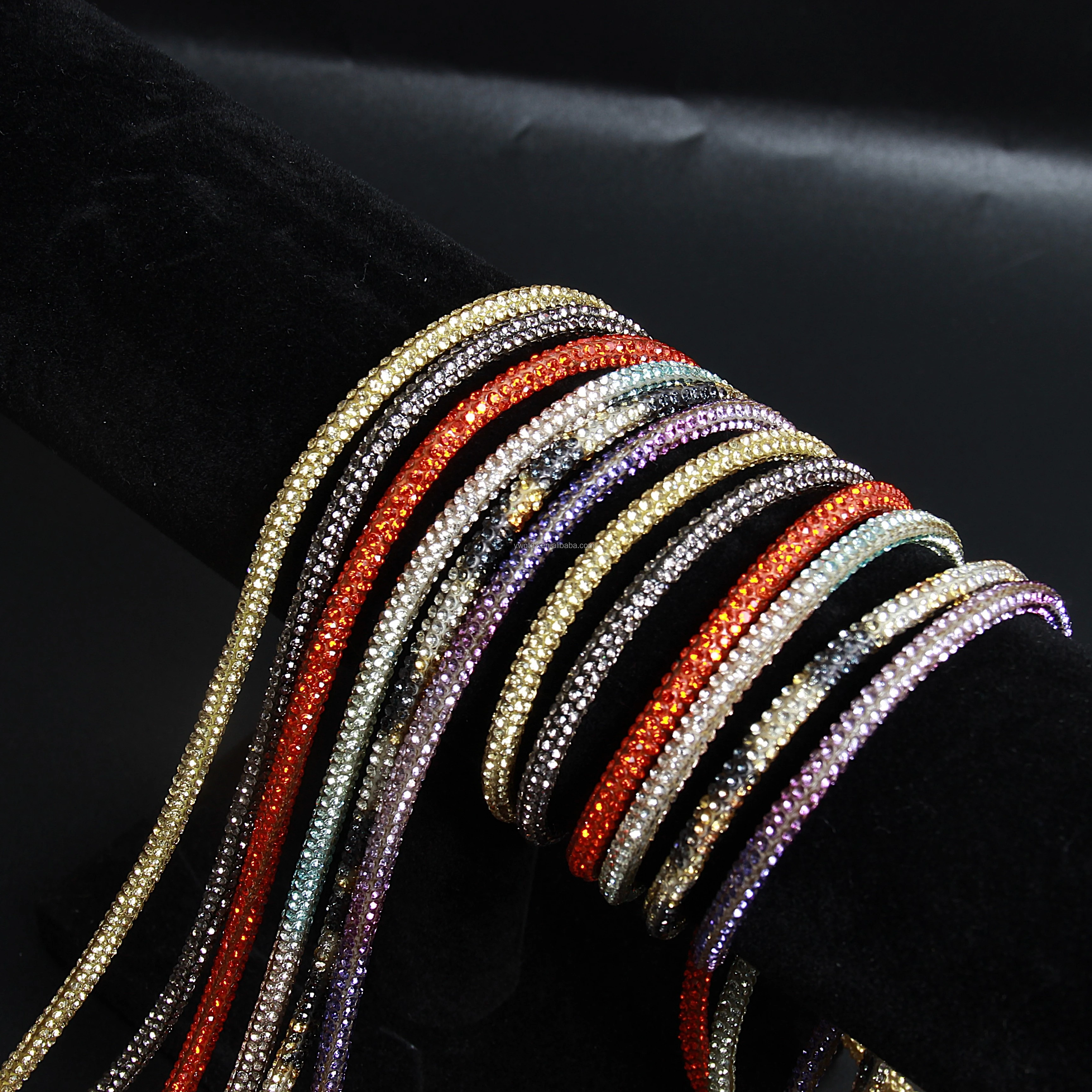 SINONG 30-Color Sparkling Round Tube Full Diamond Crystal Decorative DIY Rope Glue-On Rhinestones for Shoe Decoration