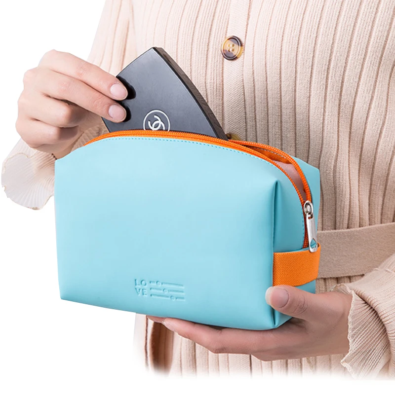 

Solid color Waterproof square travel cosmetic toilet bag Small PU Vegan Leather Cosmetic Pouch with handle, Customized