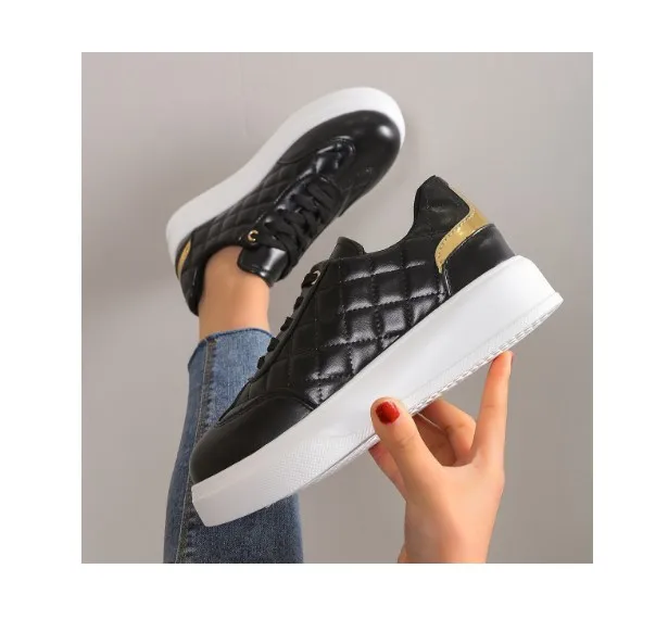 

2024 new Hot Sale Women New Style Casual Shoes Women Fashion Skateboarding Shoes Large Size Flat Trendy Shoes