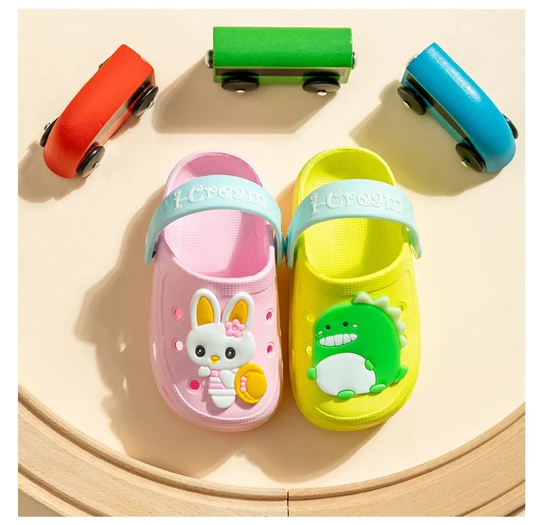 

Popular cute Kids cartoon Slippers Children Boys Girls non-slip soft PVC EVA shower indoor sandals Yeezy Slippers, 5 colors