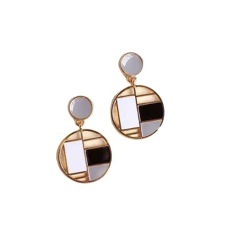 

Acetate plate circular irregular geometric pattern Earring