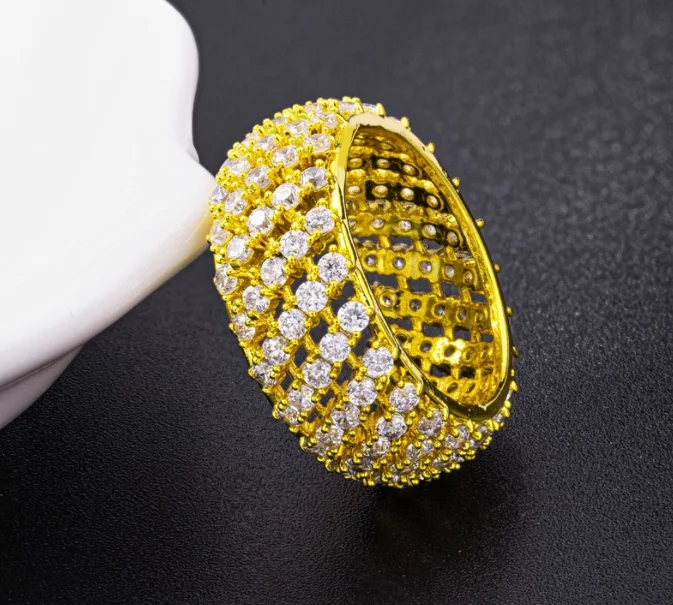 

2021 New Style Antique Hip Hop Gold Ring Cylindrical Large Zircon Ring