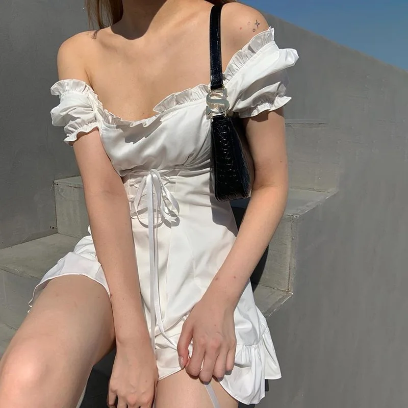 

2021 New Stylish Fashion Elegant Bow White Square Neck Dress With Puff Sleeves Backless French Romantic Silk Dress