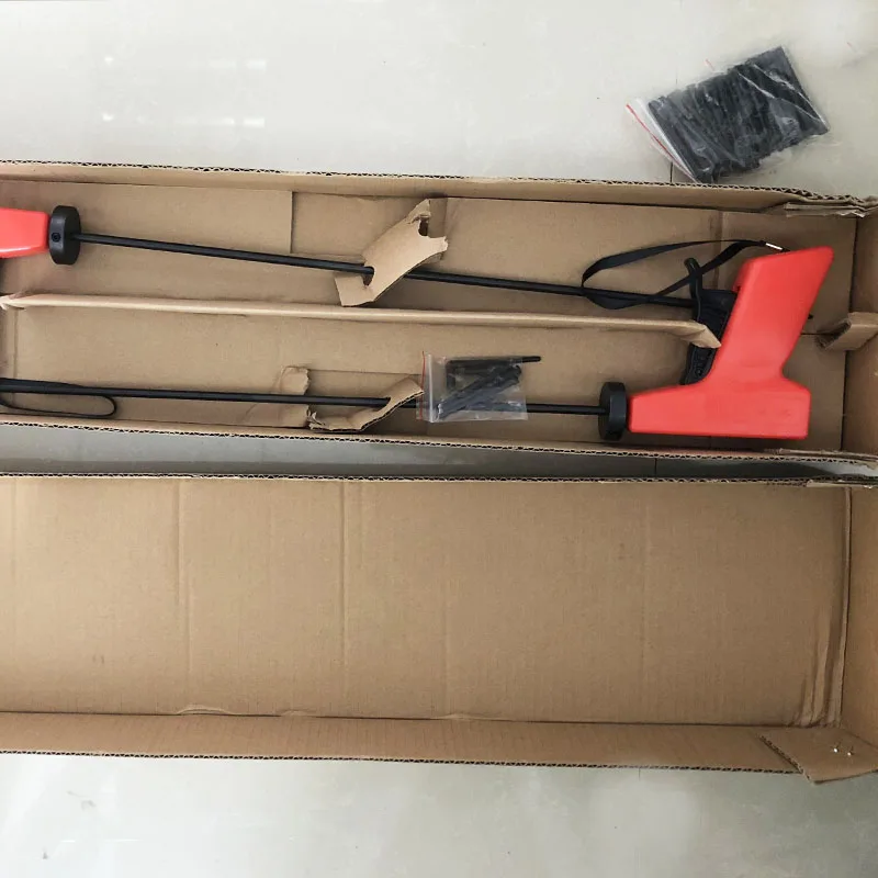 Spinning Different Sizes Red Fluff Collector Fluff Gun Roller Picker