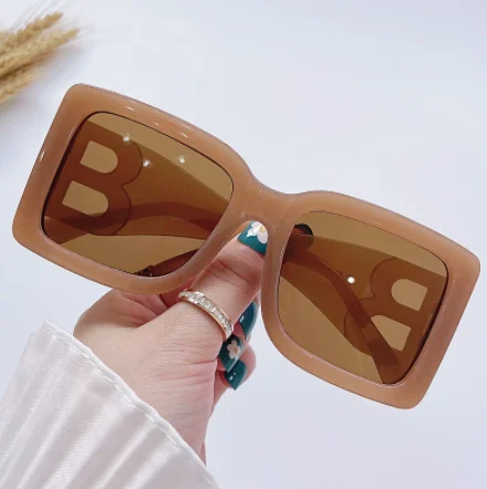 

Square Woman Sunglasses Gradient Sun Glasses Retro Vintage Big Frame Oculos De Sol, 7 colors