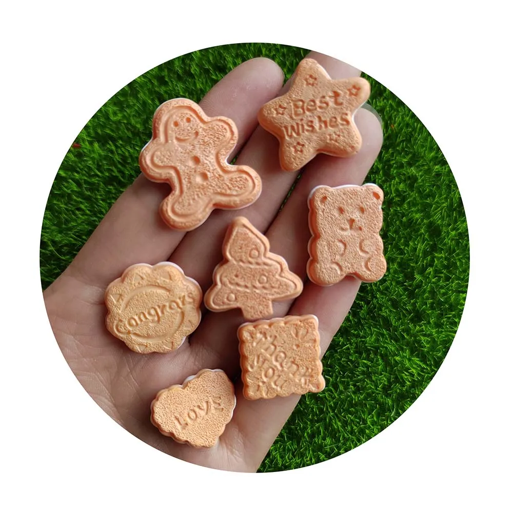 

100pcs Simulation Resin Christmas Cookies Star Tree Bear Gingerbread Man Mini Food Cabochons For Phone Case Jewelry Decoration