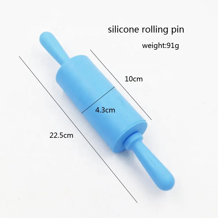 
Christmas cookie cutter set with silicone rolling pin 