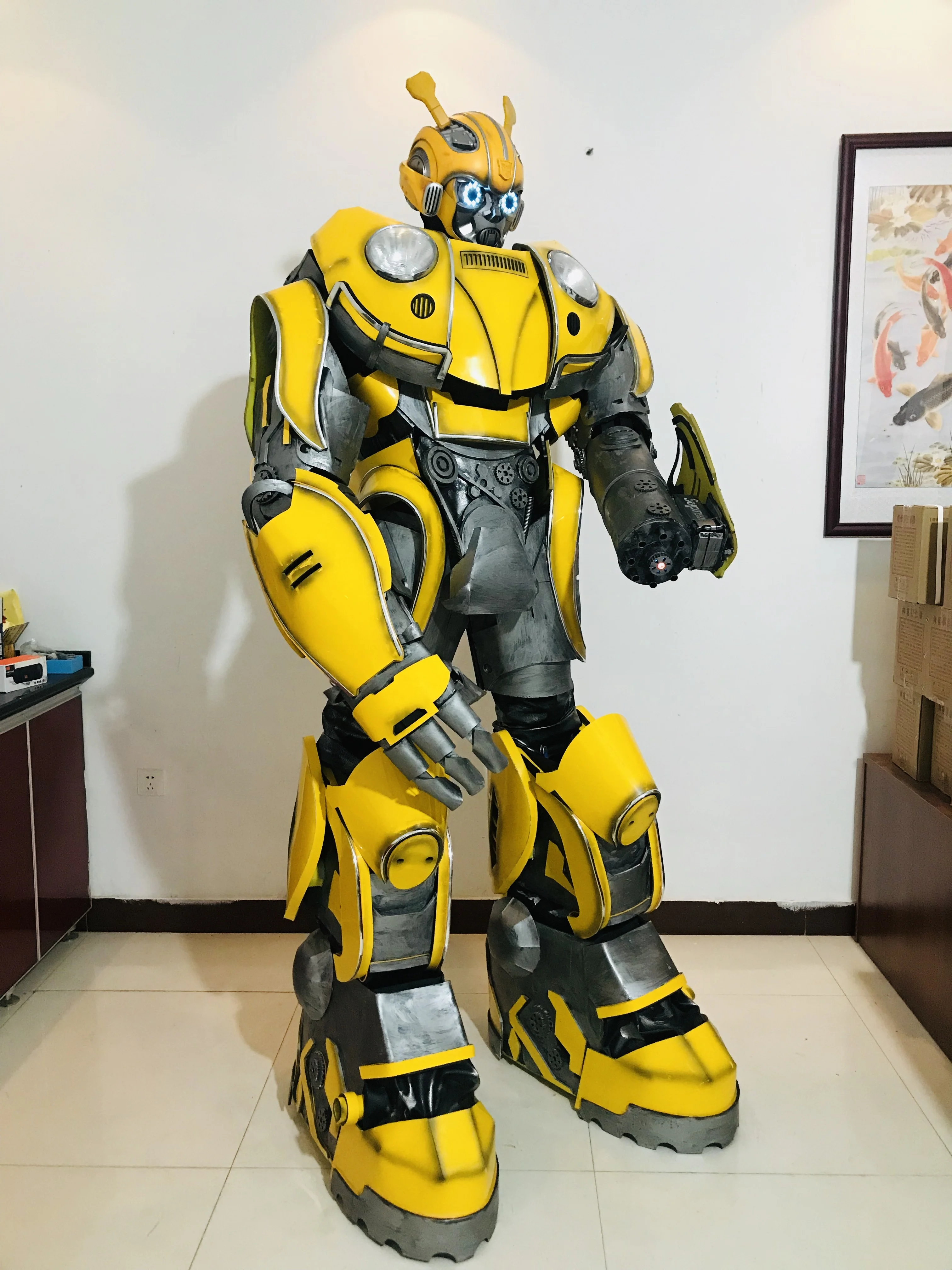 
Transform er Cosplay Human Size Bumble bee Cosplay Dancing Artificial Robot Costume 