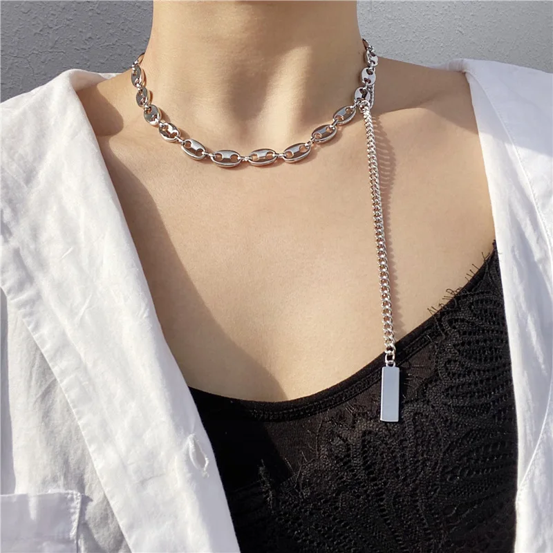 

Fashion Platinum Plated Pig Nose Chain Rectangle Plate Pendant Necklace Thin Rectangle Plate Choker Necklace