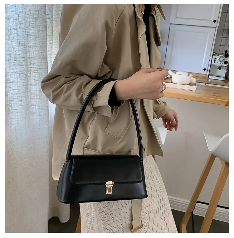 

French foreign style armpit bag women's bag 2020 new fashion handbag versatile ins lady shoulder bag factory, Colorful