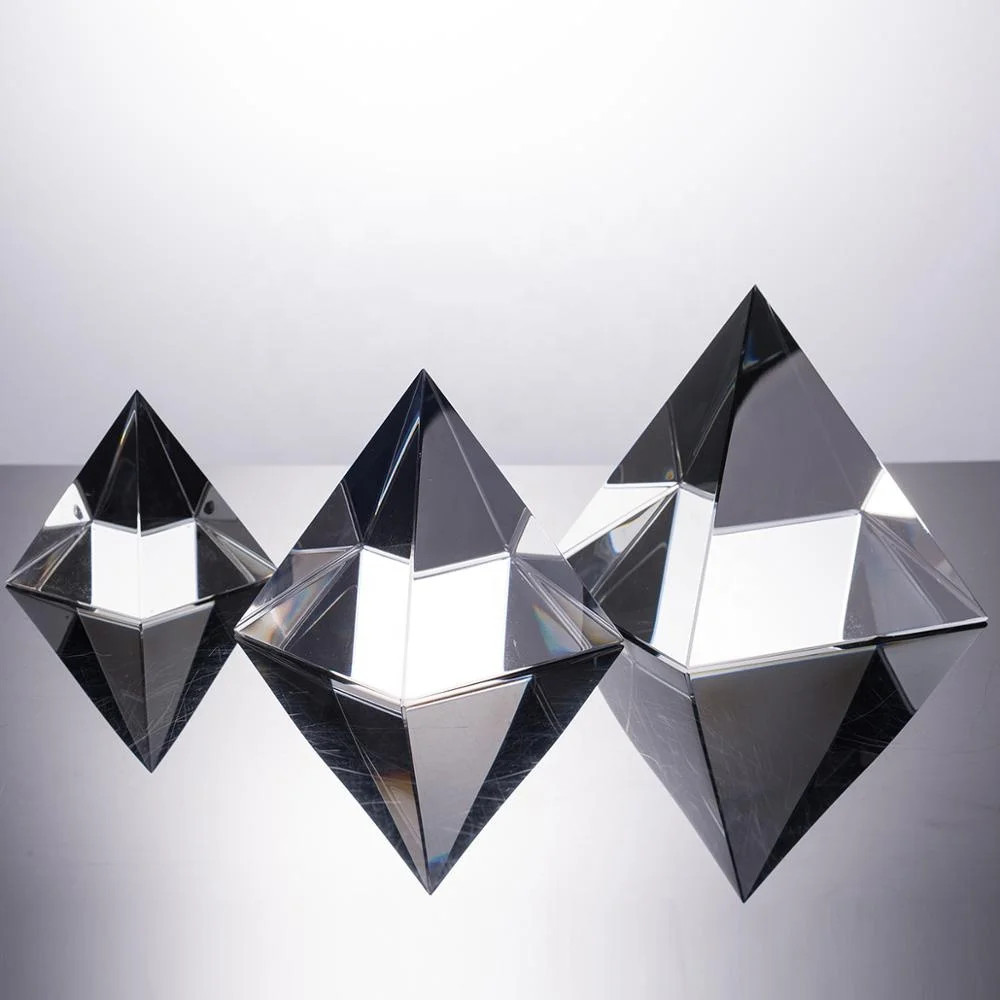 70mm K9 Crystal Pyramid Paper