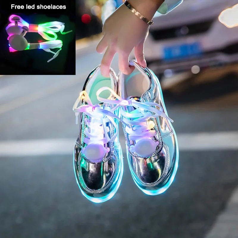 

Low Price LED 2021 Hot Selling Light Kids Shoes Spring Sport Shoes, Red/black