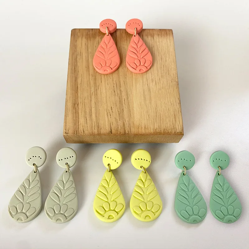 

JUHU 2021 colorful handmade polymer clay women's earrings fashion geometric jewelry custom wholesale polymer clay earrings