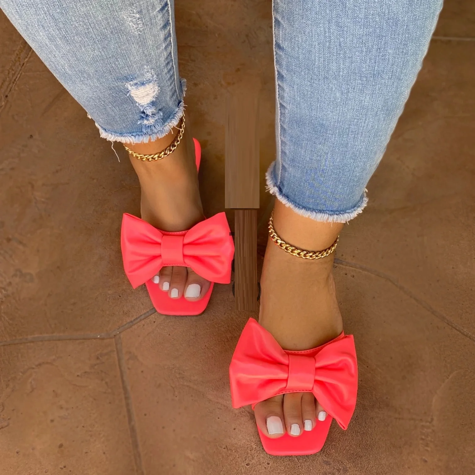 

2021 Fashion Sandals Summer Women Sandal Popular Design Ladies Flat Sandals