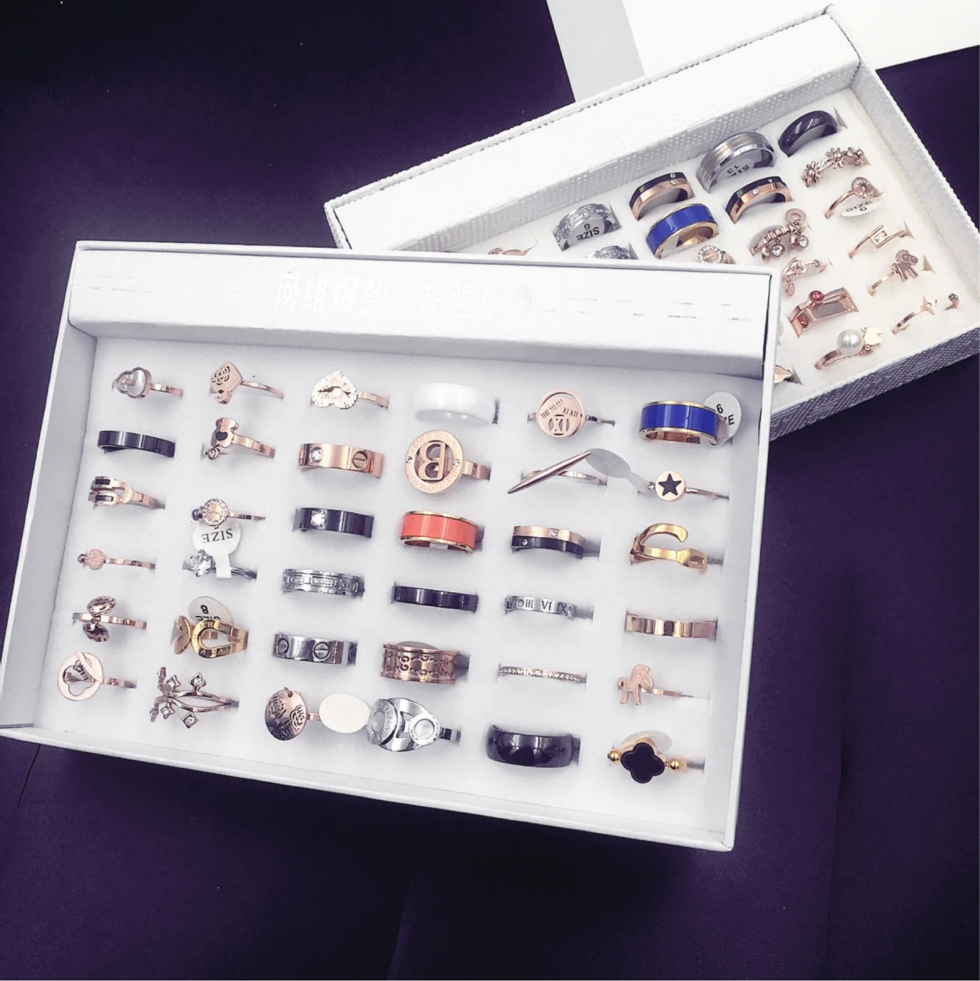 

Wholesale 36PCS Mixed Style Stainless Steel Rings Men's Women's Fashion Jewelry Lots Wedding Anniversary Band Party Gifts