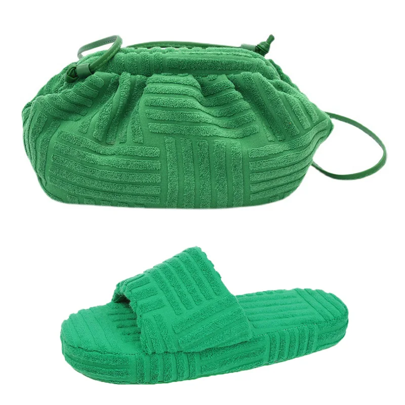 

2022 Designer Fur Slides with Purse Set Furry Purse Slippers Shoes Matching Bag Set Women Cloud Handbags