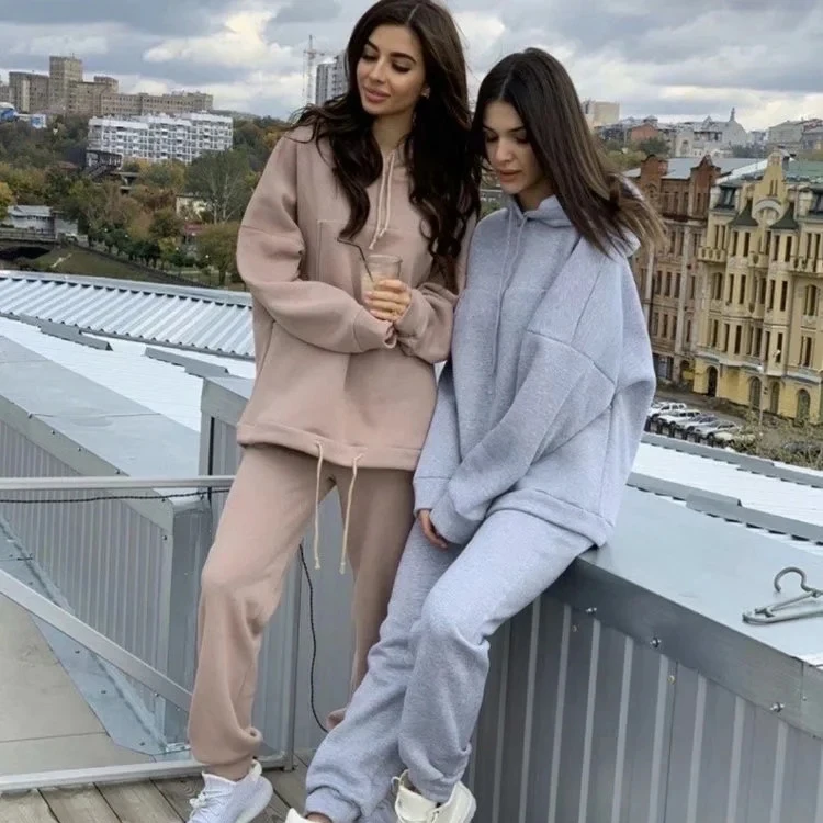 

Wholesale Autumn Large Pockets Fleece Sweatshirt Women Oversized Hoodie, Customized color