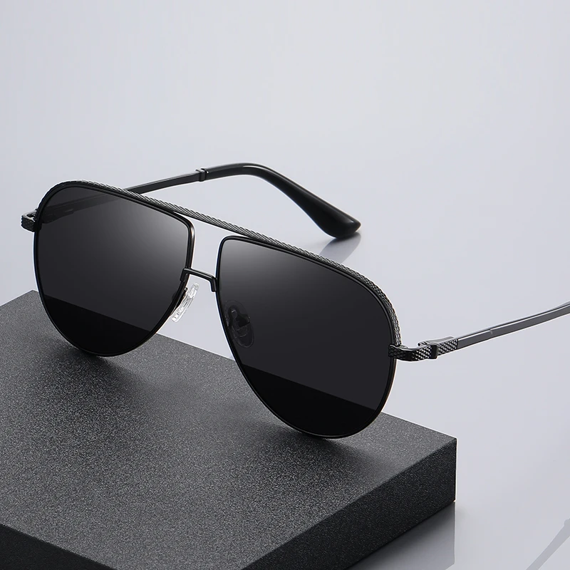 

2023 New Arrival Luxury Brand Man Custom Logo UV400 Protection Metal Sunglasses
