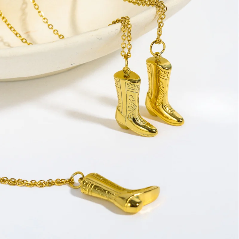 2023 New Hot Selling Stainless Steel 18K Gold Plated Cowboy Boot Necklace