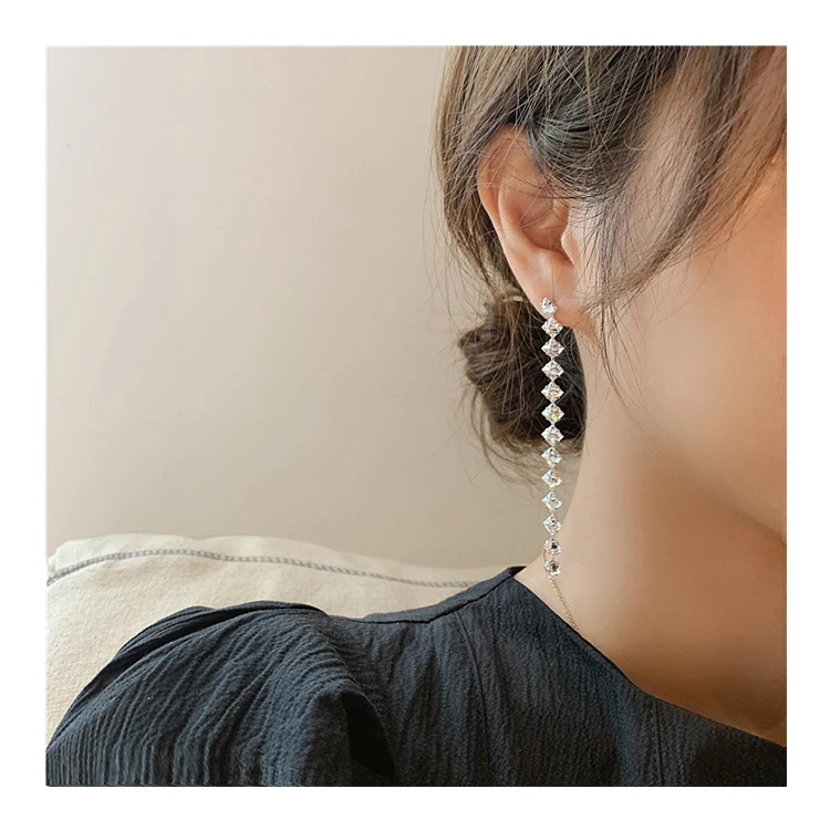 

South Korea full drill advanced sense earrings 2021 new tide earrings round face show thin long tassel temperament earrings pend, 14k gold plated