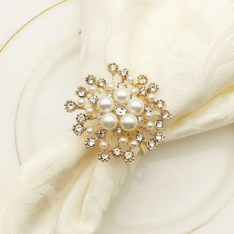 

High end Western Restaurant Hotel Tableware Pearl Rhinestone Flower Napkin Rings Diamonds Napkin Buckle for Wedding Party HWP20