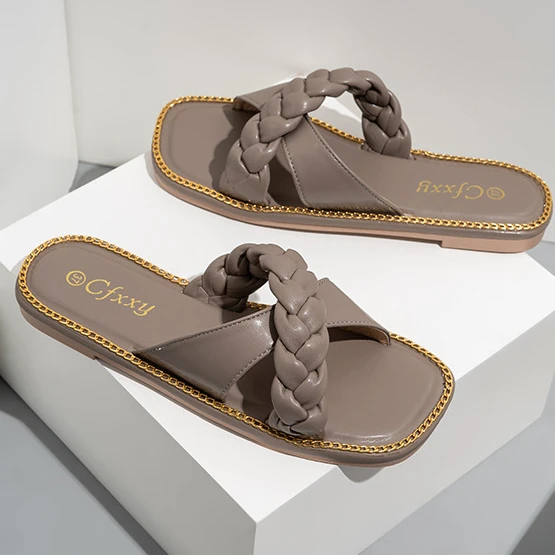 

2021 Summer New Shoes Design Square Fashion Slides Women Sandal