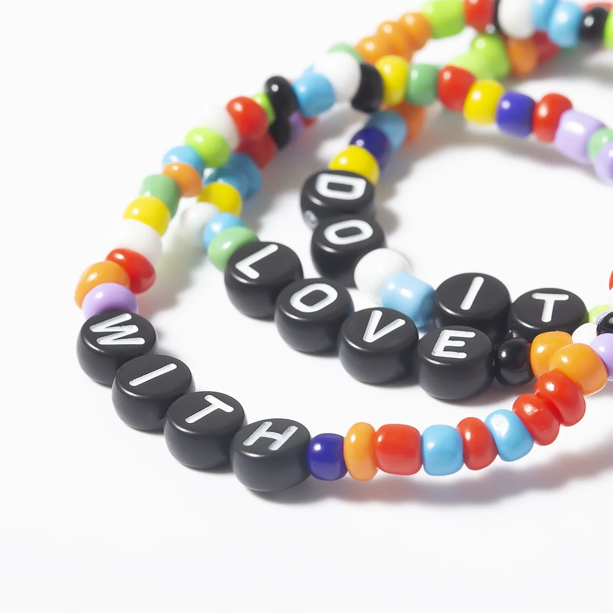 

2020 Wholesale Factory Outlet Bohemia Handmade Letter Love Enamel Bracelet Customized Rainbow Painted Bracelet