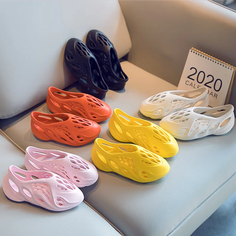 

2021 wholesale Summer kids Fashion Slipper Beach Sandals Jelly Water Shoes Footwear for girls boys