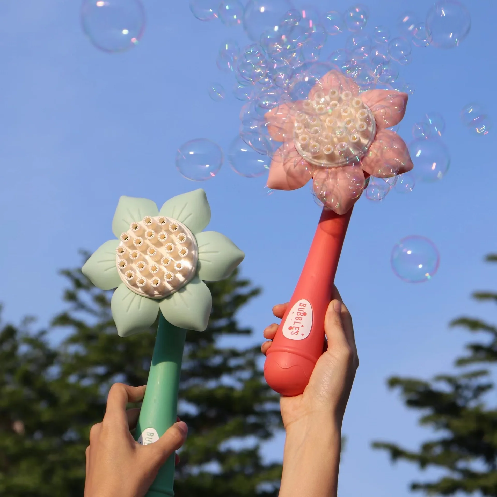

2023 New Hot Sale Bubble Gun Toys Children's Summer 23 Holes Automatic Blower Soap Bubbles Machine Plastic Color Box Customized