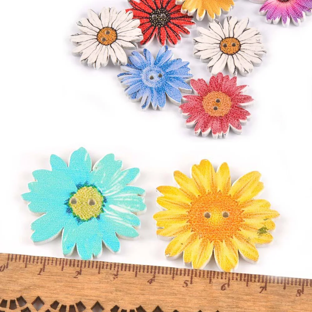 

new 25mm 35mm two hole chrysanthemum daisy flower shaped wood decorative buttons