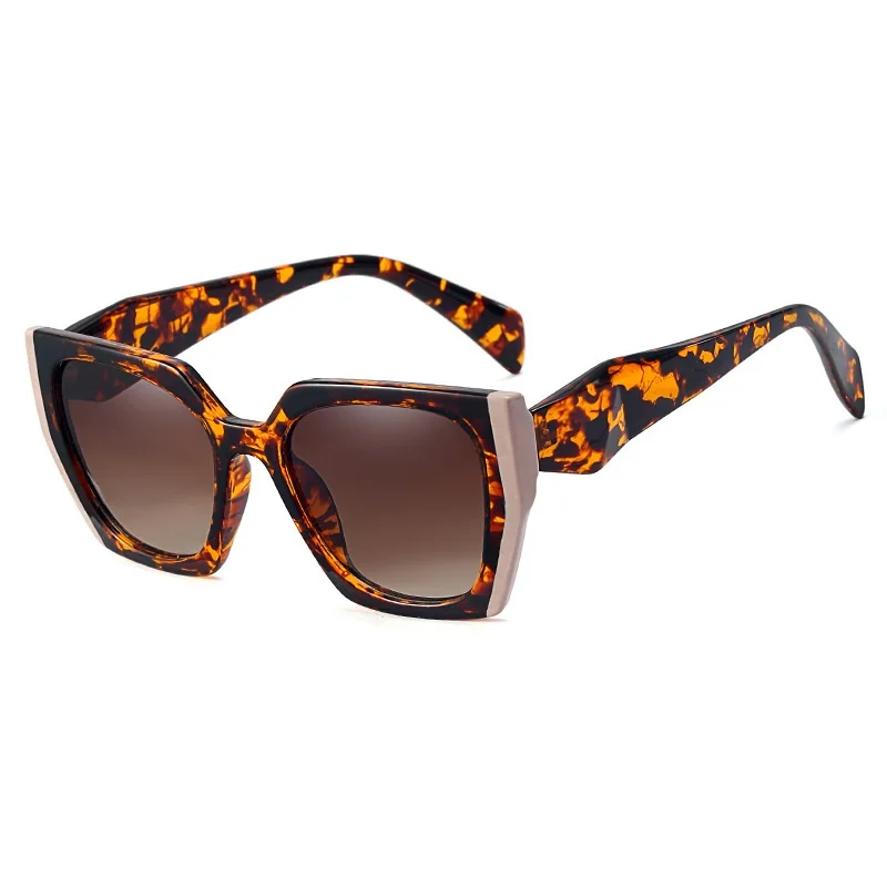 

FDA95324 New Ladies Trendy Designer Sunglasses Wholesale UV400 Face Shield Plastic Sunglasses