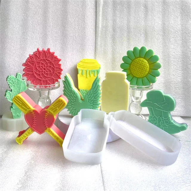 

J689 New Car Supplies Freshener Mold Soap Candle Molds Bear Flower Cow Can Silicone Car Freshie Mold For Aroma Beads, Stock or customized