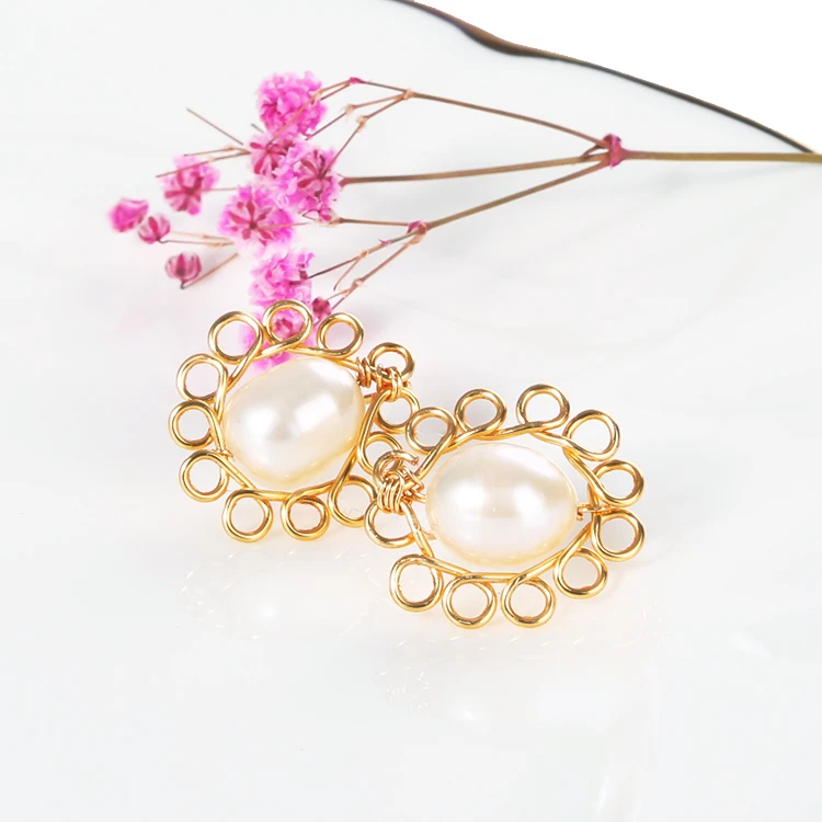 

2021 XuQian Fashion Copper Wire Wrapped Pearl Stud Earrings For Women