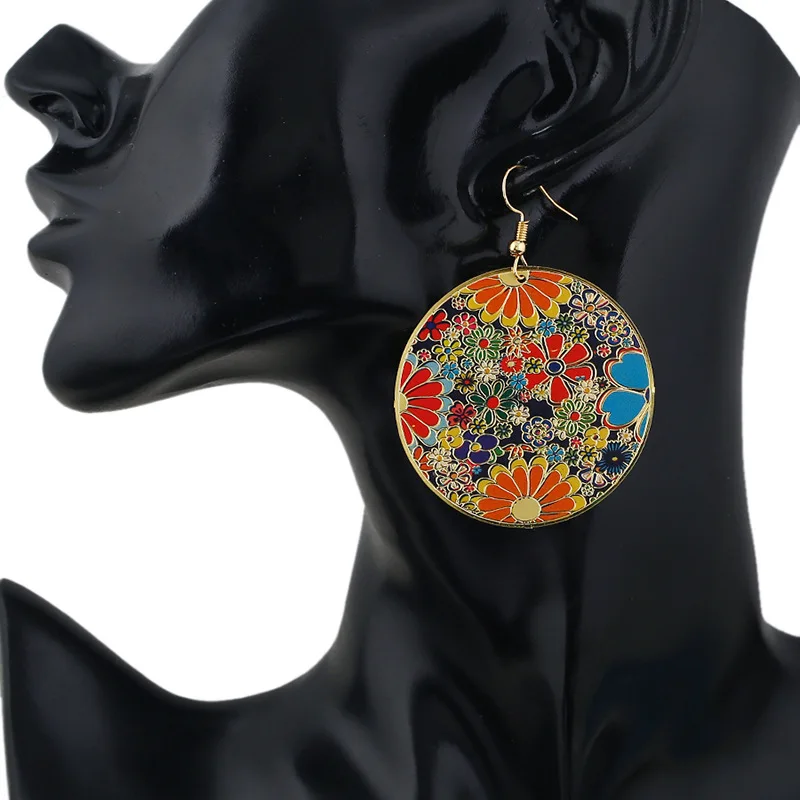 

Superstarer exaggerated retro vintage printing painted leaf disc round gold bohemian hoop earrings women