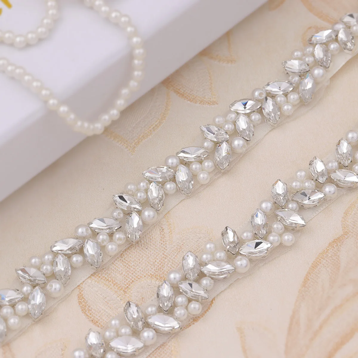 

Wholesale Rose Gold Crystal Pearl Beaded Bridal Sash Rhinestone Ribbon Waist Wedding Belts