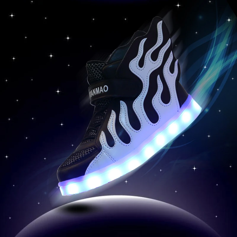 

Fashion Wings Design LED Light Up Shoes for Kids High Top Flashing Sneakers with USB Charging Hip-Hop Dancing Shoes for Festival, 6 colors available