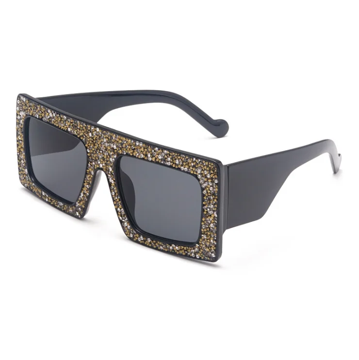 

Wholesale High Quality Fashion Woman Square Bling Crystal Diamond Sunglasses