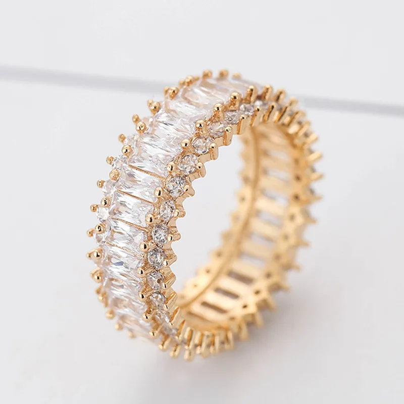 

Fashionable Shinny Single Row Zircon Micro Insert Electroplating Gold Plated ring Geometric Women Men Wedding Ring